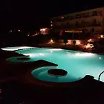 Zora Ξενοδοχείο 2*